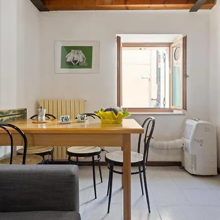 Apartament Rione Carega - Affitti Brevi Italia